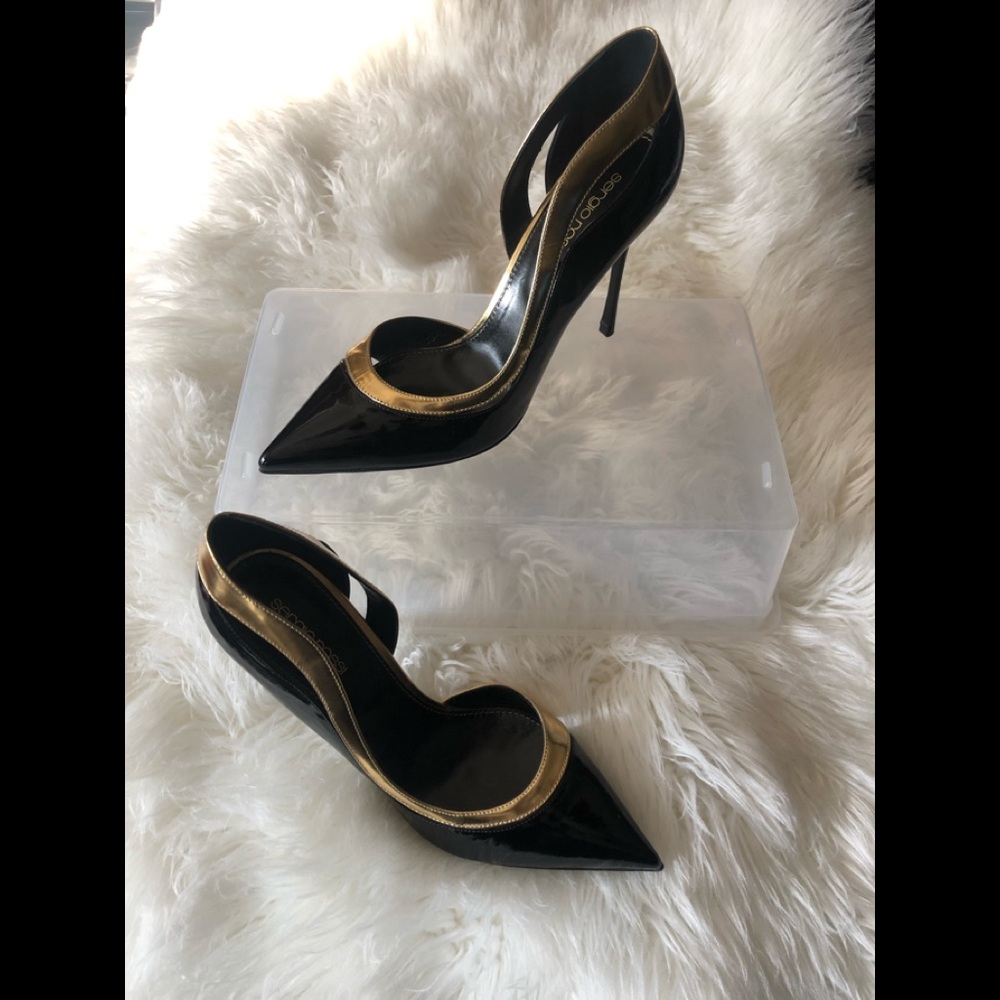 Sergio Rossi Paten leather pump
